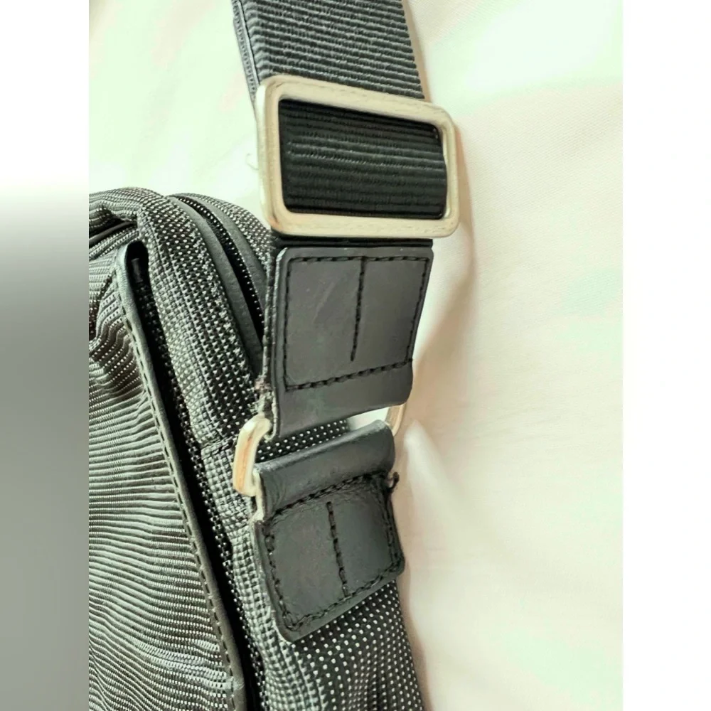 Dunhill Canvas Messenger Bag Crossbody Shoulder Grey black VTG certificate card